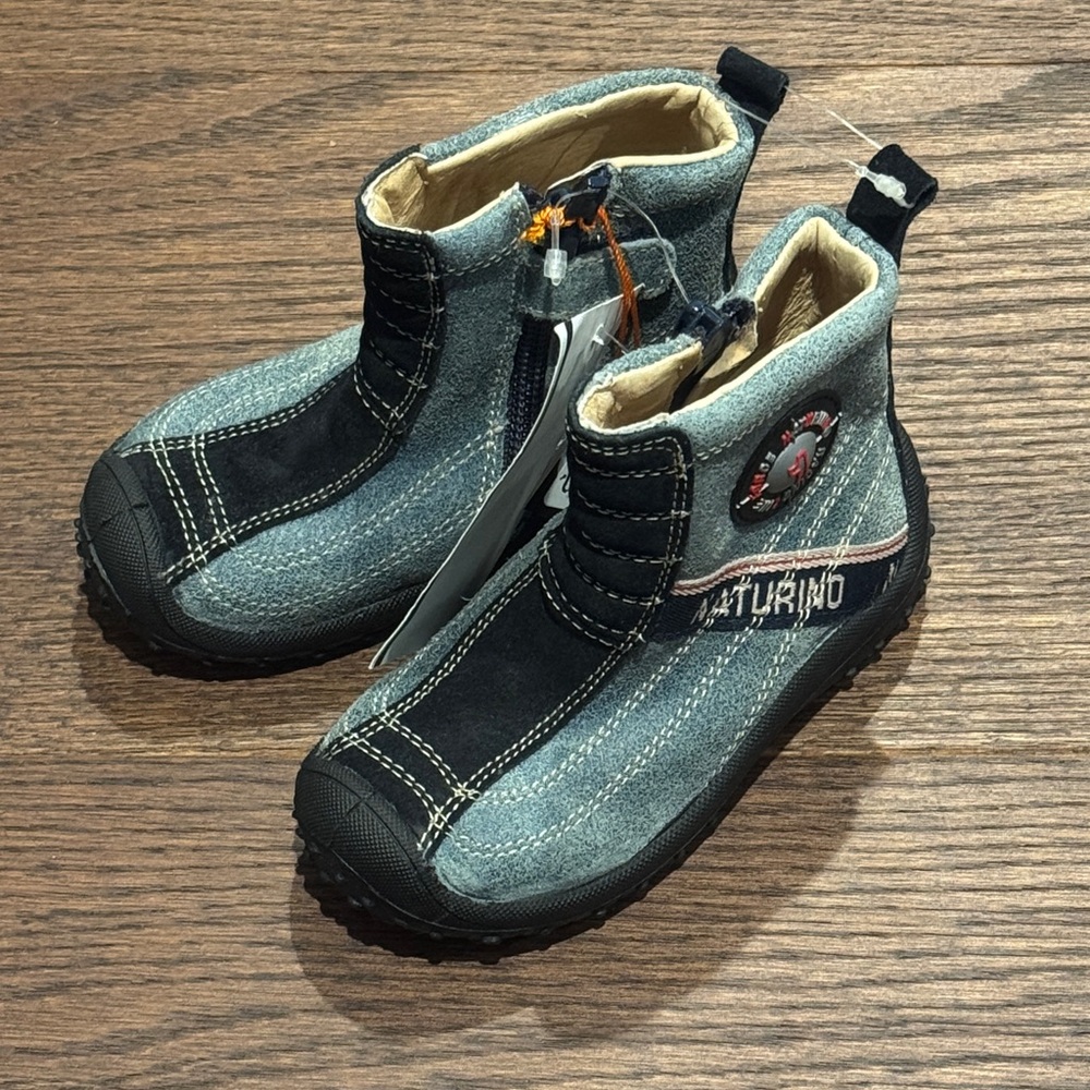 NWT Naturino Kids' Black and Blue Boots Size 5